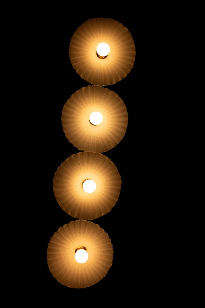 Lampe en porcelaine de Sophie Roca 29.webp