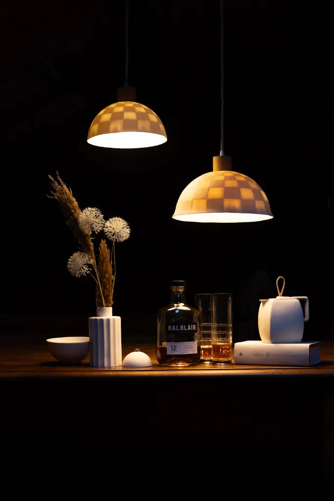 Lampe en porcelaine de Sophie Roca 35.webp