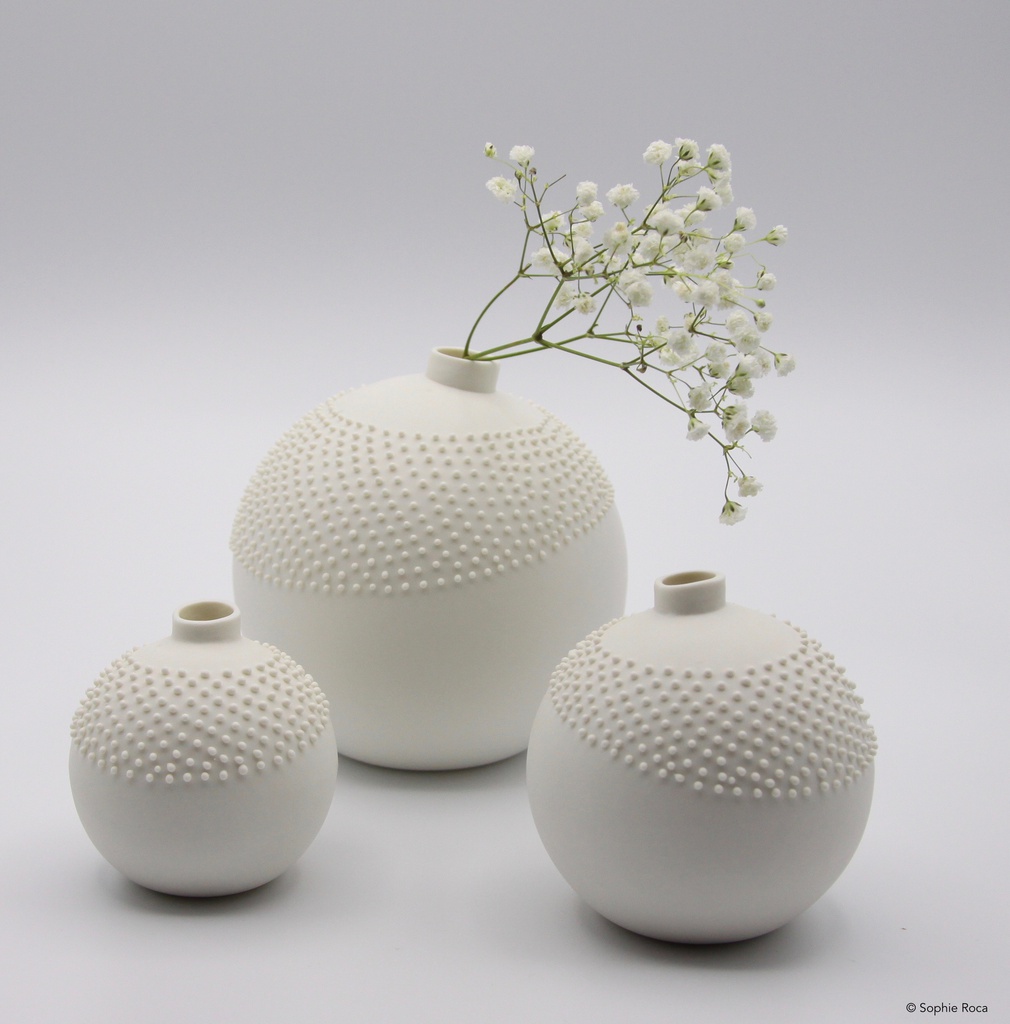 Vase perles blanches