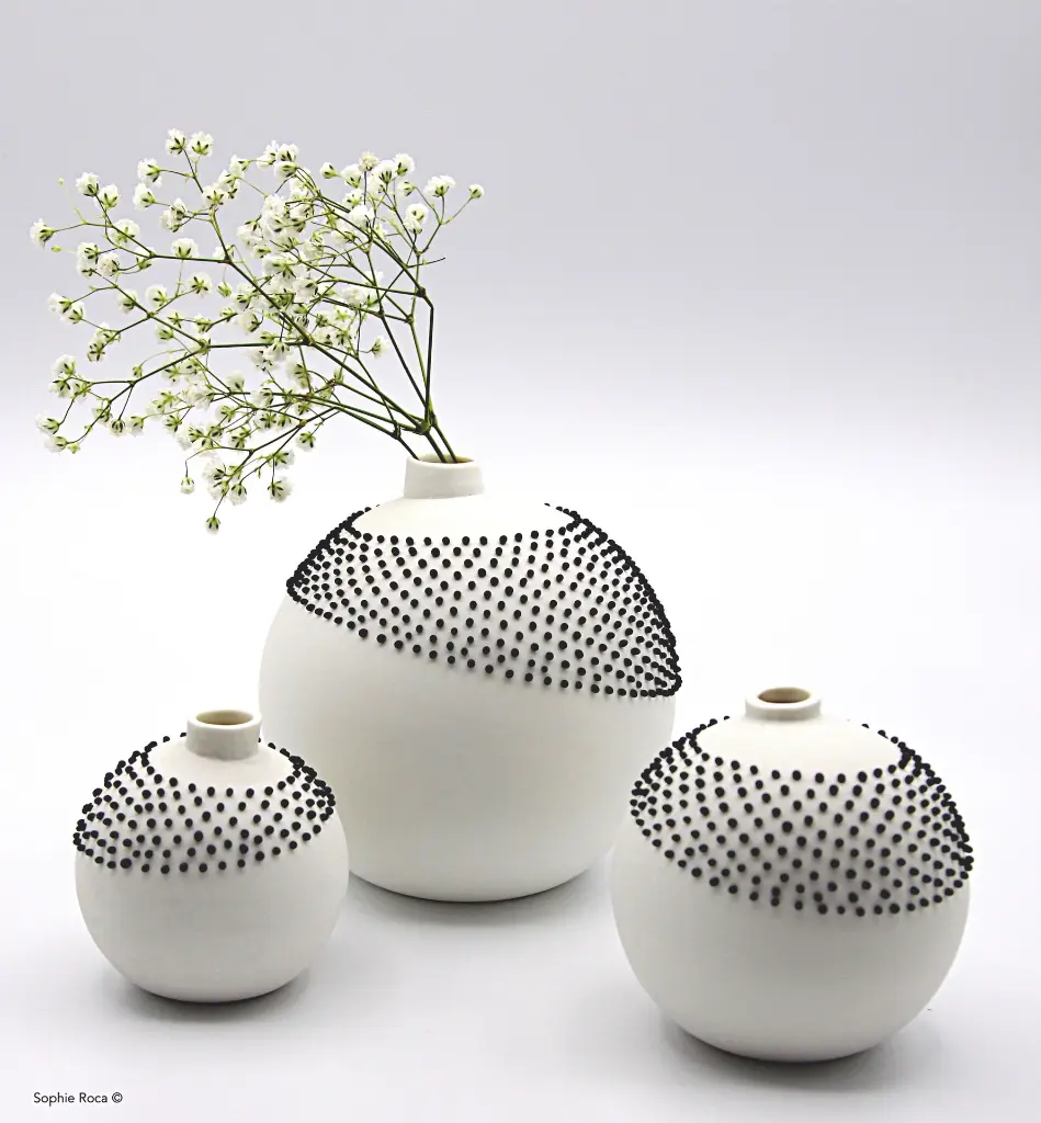 Vase perles noires